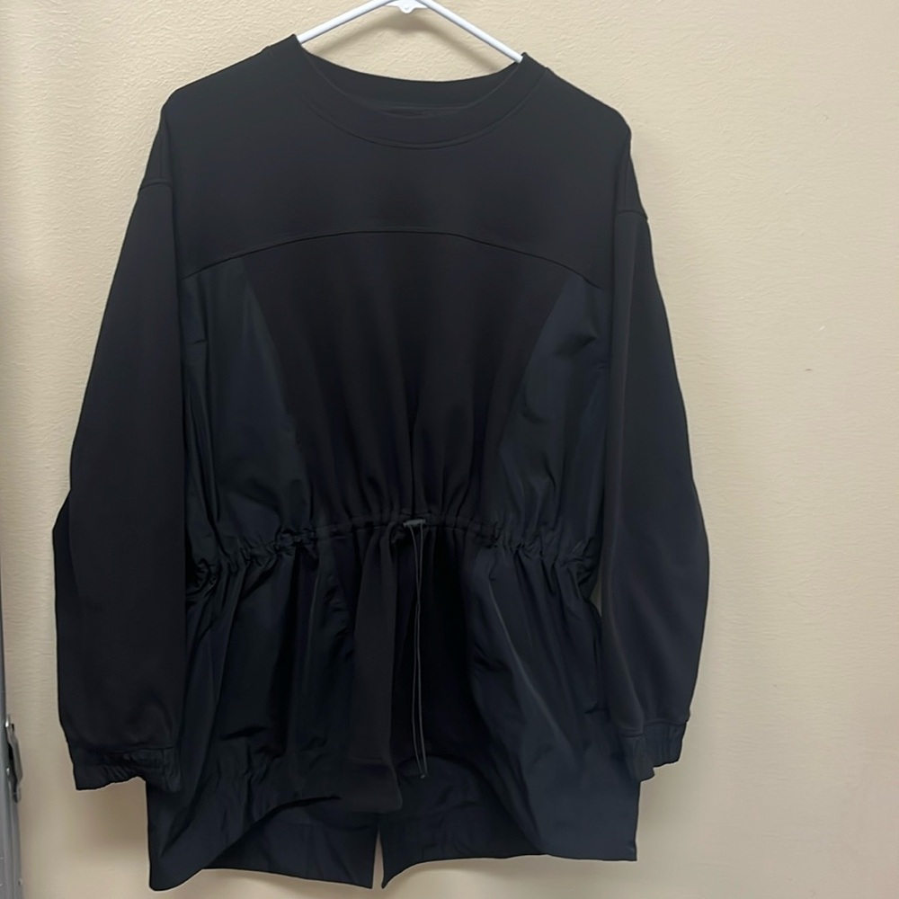 Sporty Chic Staple: Athleta Triumph Hybrid Crewneck & Drawstring Waist Size XL